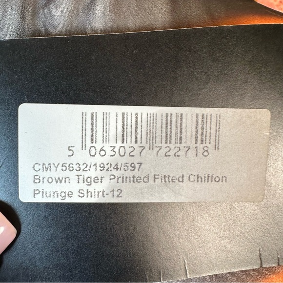 PrettyLittleThing Button Down Shirt NWT - Picture 6 of 8